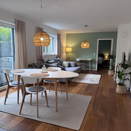 Ruhetraum 80 - Design-apartment Bruckberg