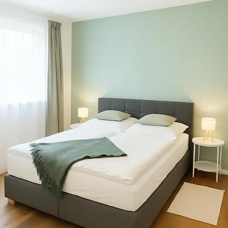 Ruhetraum 80 - Helles Design-apartment Mit Terrasse Parkplatz & Self-check-in