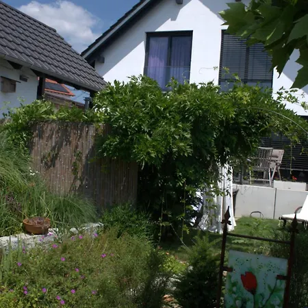 Ruhetraum 80 - Design-apartment Bruckberg