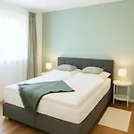 Ruhetraum 80 - Helles Design-apartment Mit Terrasse Parkplatz & Self-check-in