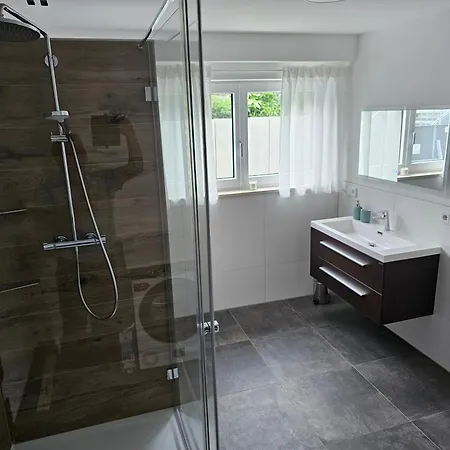 Ruhetraum 80 - Design-apartment Bruckberg